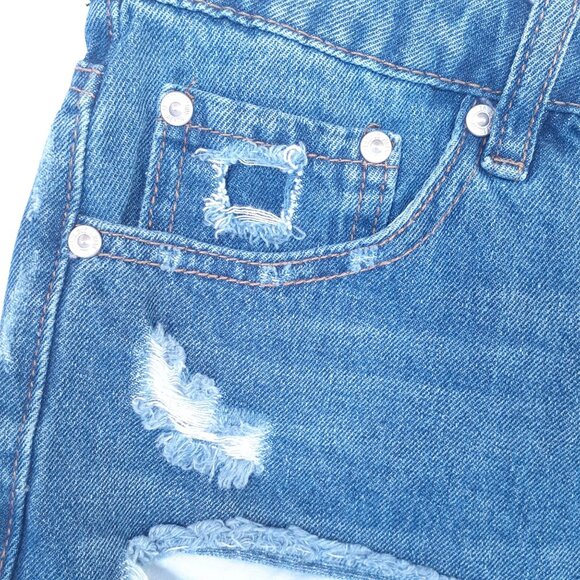 Almost Famous Womens Distressed Denim Shorts‎ Size 5 - Picture 4 of 16